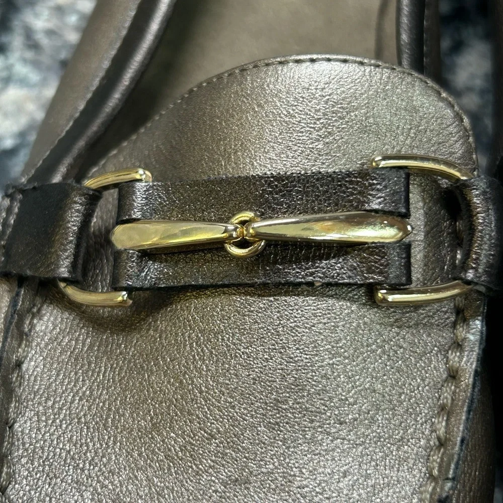 A2 By Aerosoles Women's Metallic Bronze Loafers size 9